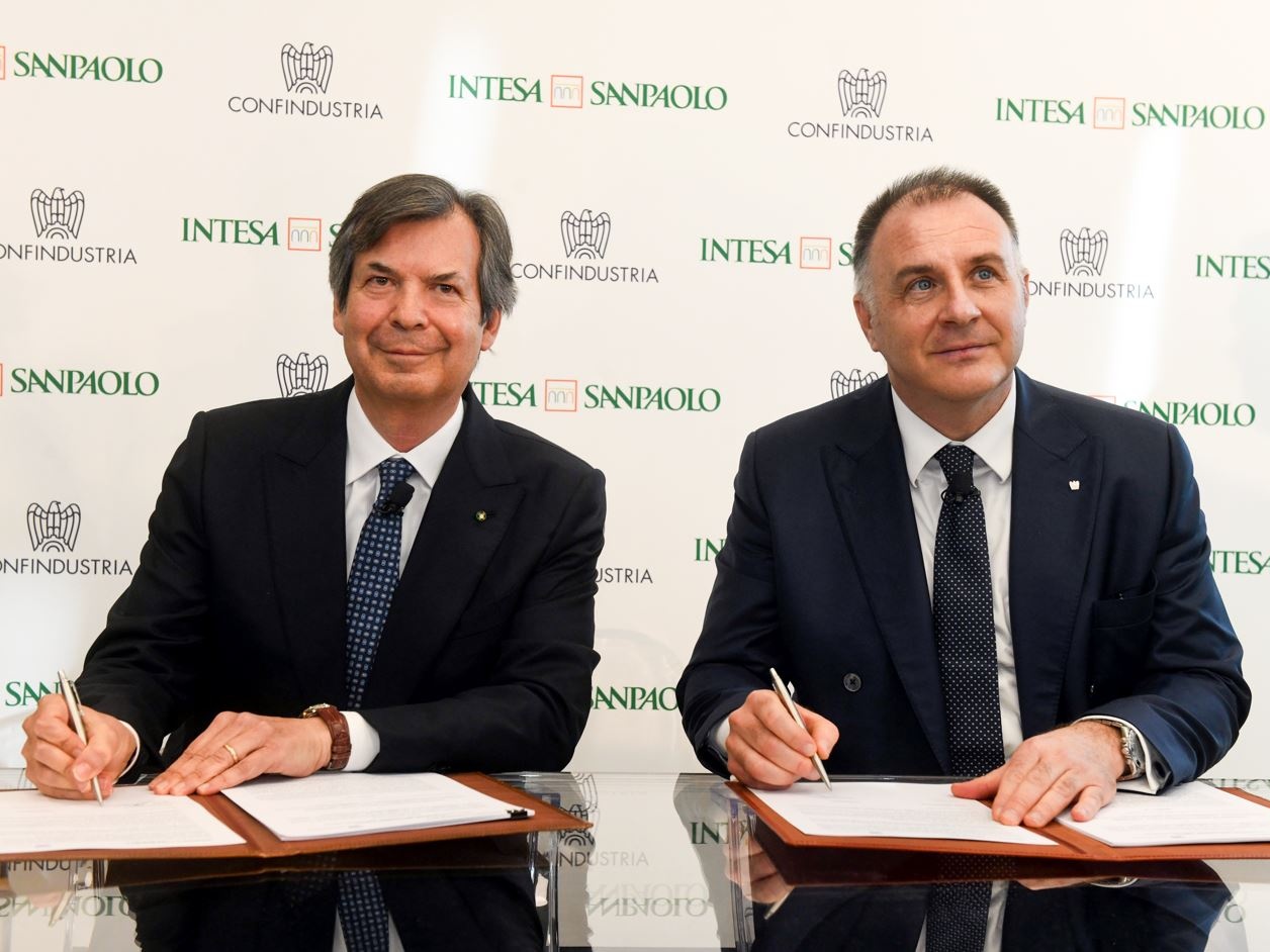 Intesa Sanpaolo e Confindustria: firmato accordo da 200 miliardi, quasi un PNRR per l’Italia
