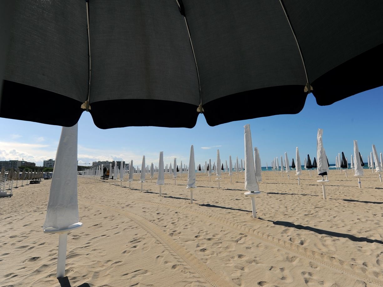 Codacons: Rincaro di 98 euro pro capite per l'estate 2021