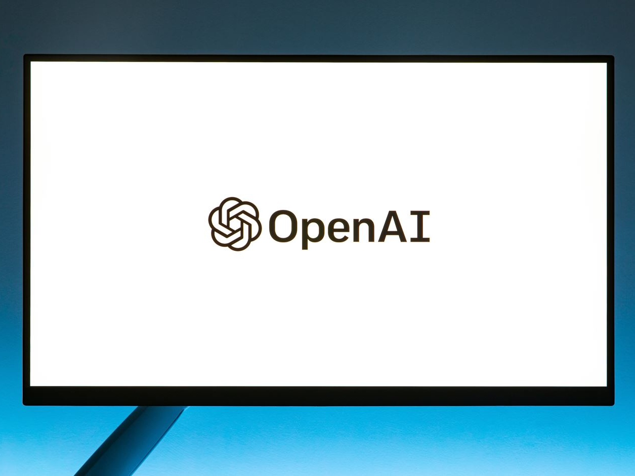 OpenAI raccoglie 40 miliardi di investimenti. La startup ora vale 300 miliardi