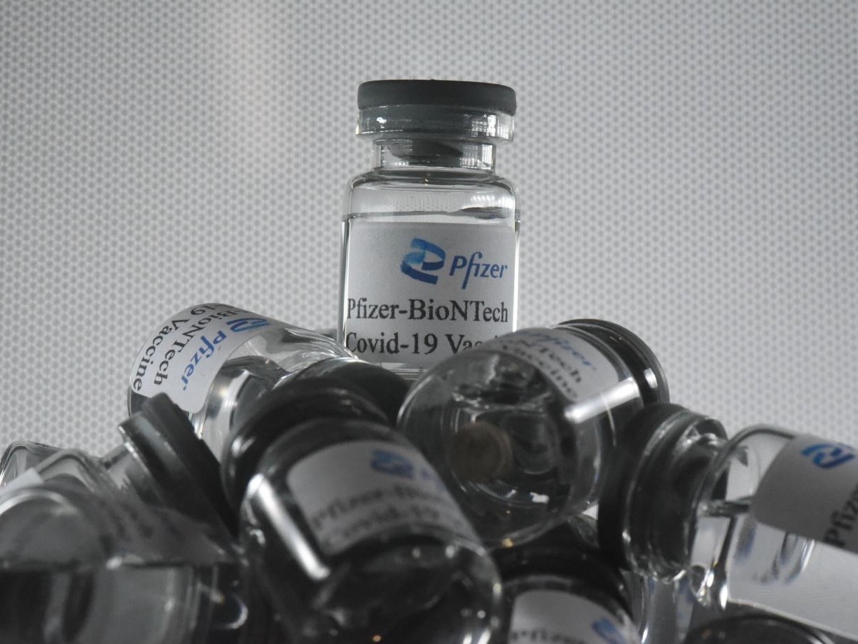 Pfizer: attesi ricavi per 33,5 miliardi di dollari dal vaccino