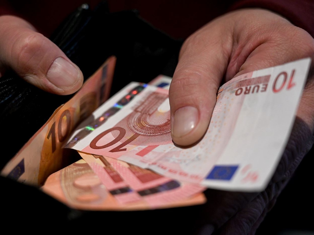 Cuneo fiscale, il governo ammette il calo delle buste paga: a rischio i redditi più bassi