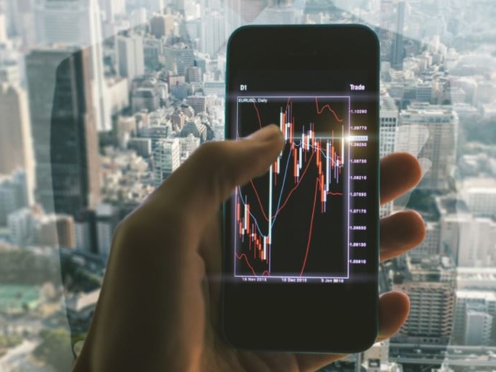 Trading online: cos’è e come farlo nel 2025