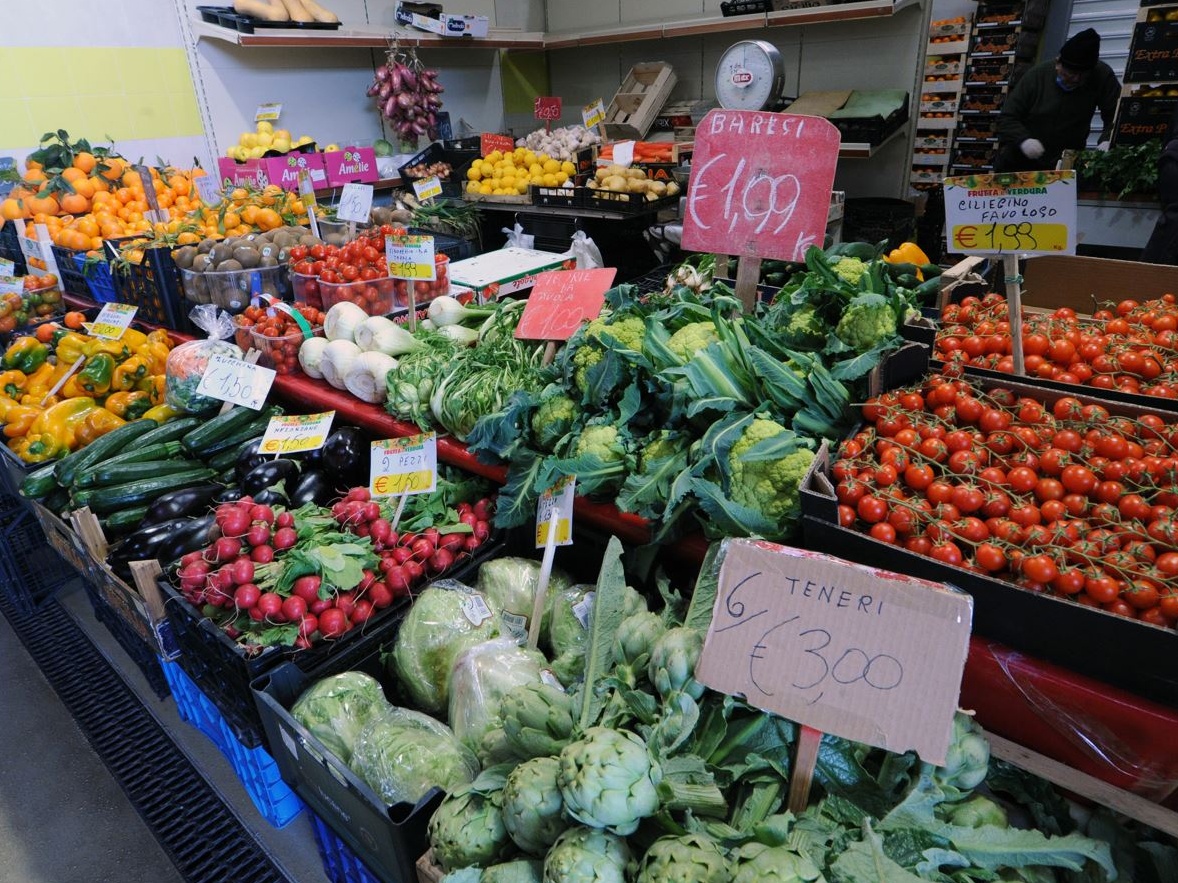 Inflazione, Coldiretti: Prezzo della verdura fuori controllo, aumento del 25,1%