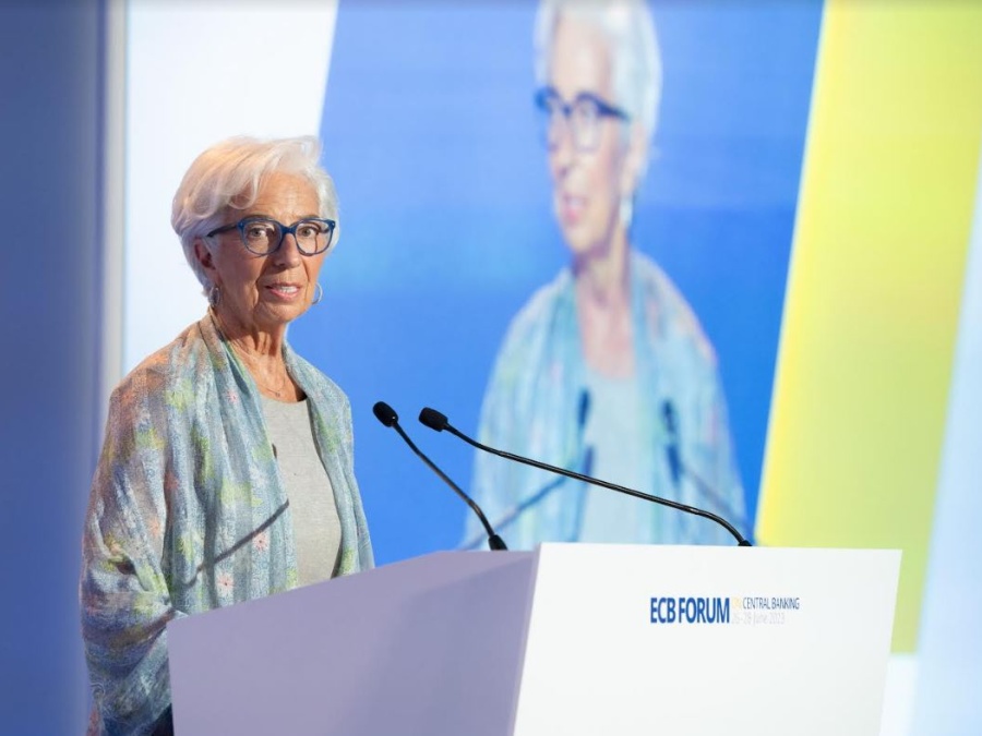 La Bce ferma la serie di aumenti dei tassi. Lagarde: La pausa non esclude futuri rialzi