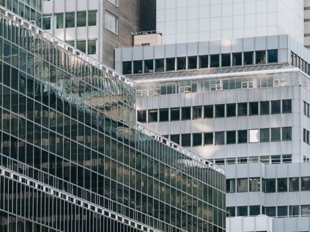 Usa: la cautela spinge le aziende a ricostruire le riserve di cassa