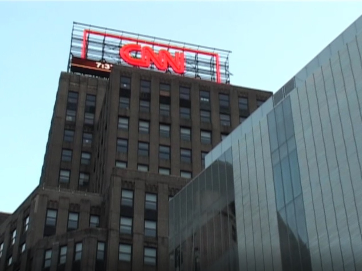 Covid-19: CNN licenzia tre dipendenti, a lavoro senza vaccino