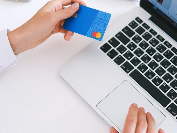 Cina: la prosperità comune frena le vendite record online per la Giornata dei single