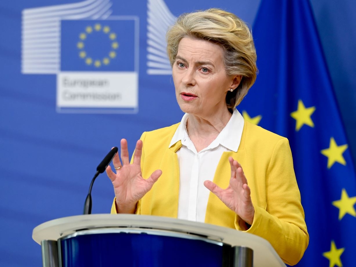 Von der Leyen: Gli americani vaccinati potranno circolare in Europa