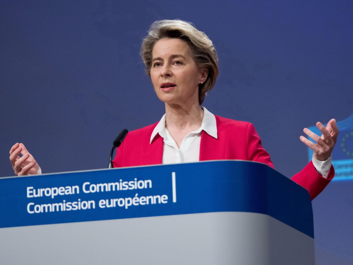 L'UE annuncia: Ordinate altre 300 milioni di dosi del vaccino Pfizer