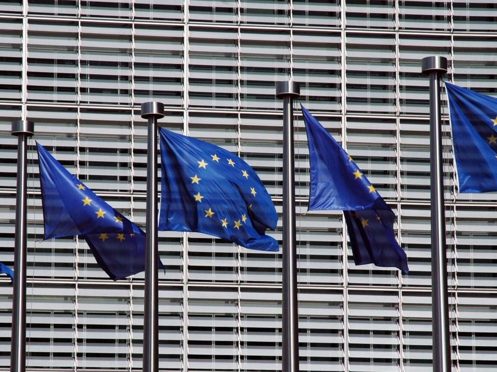 Green Deal: la Commissione Europea allenta le normative sulla sostenibilità aziendale