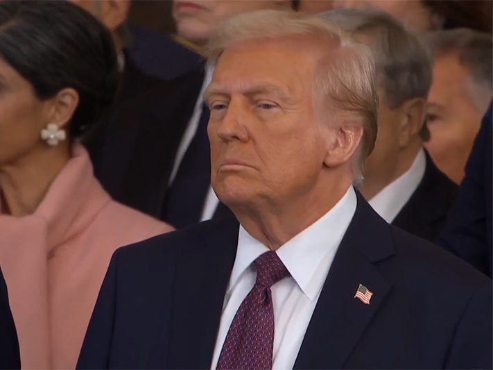 Trump scarica Zelensky: 'Colpa sua'. La frase che riscrive la storia della guerra