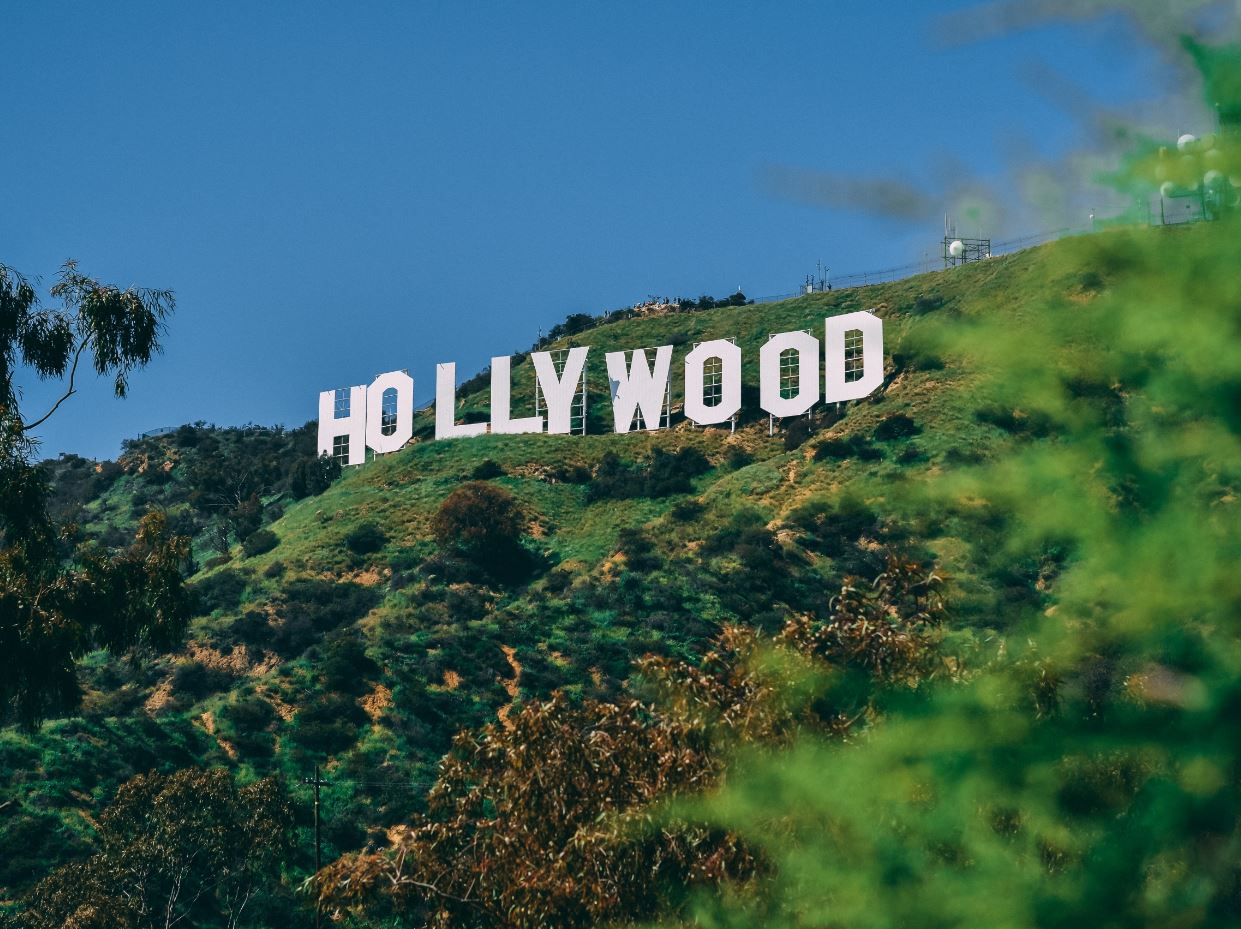 Covid-19: la pandemia blocca la riapertura degli studios di Hollywood