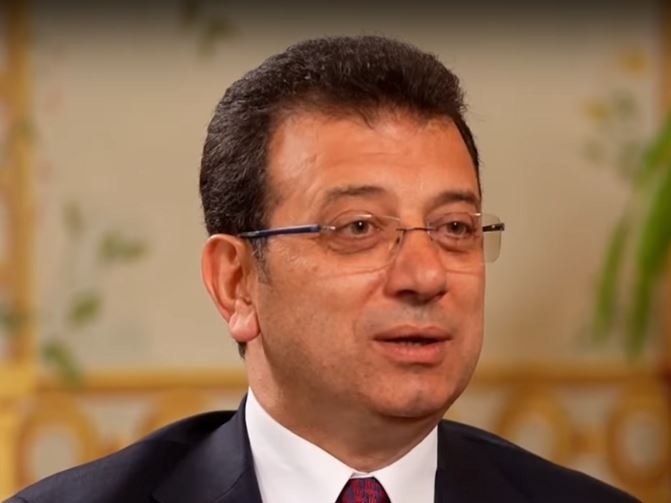 Istanbul in piazza per Imamoglu: il quinto giorno di proteste scuote la Turchia