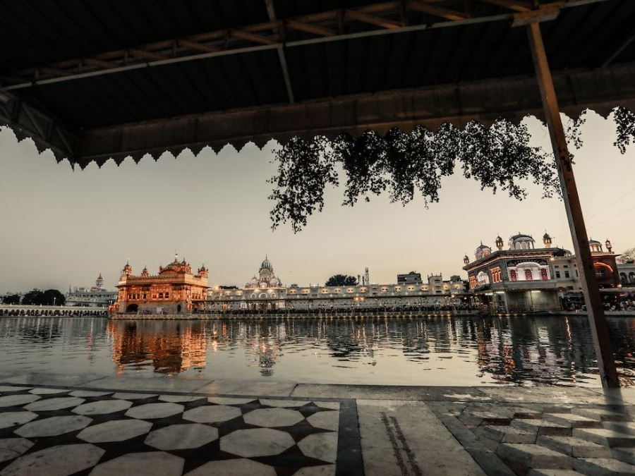 Escalation India-Pakistan dopo la strage di turisti in Kashmir. Delhi chiude un confine chiave