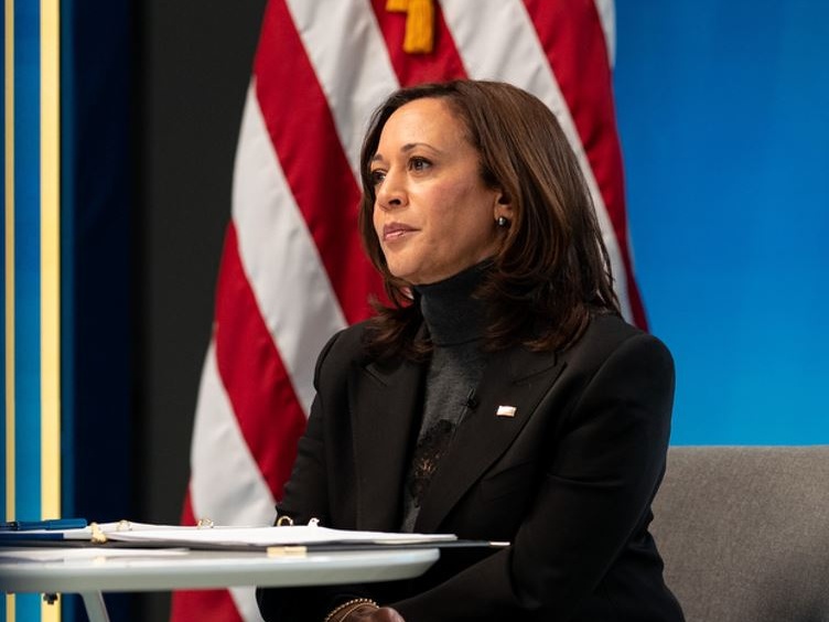 Usa 2024: Harris vola in Michigan per ingraziarsi l'elettorato arabo