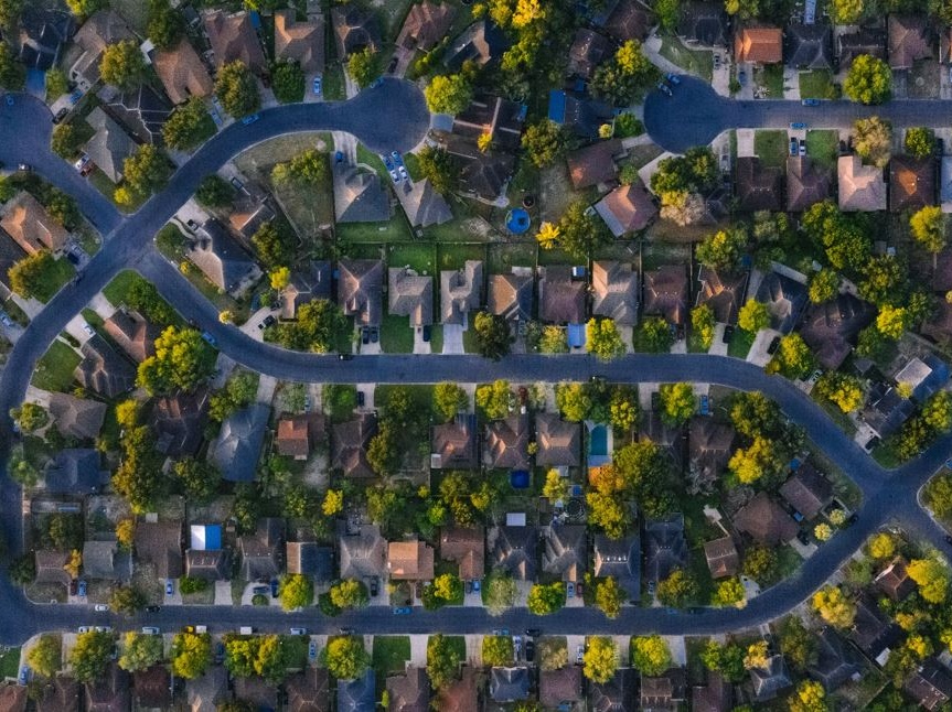 Usa: il mercato immobiliare rallenta sotto il peso dei mutui e dell'inflazione