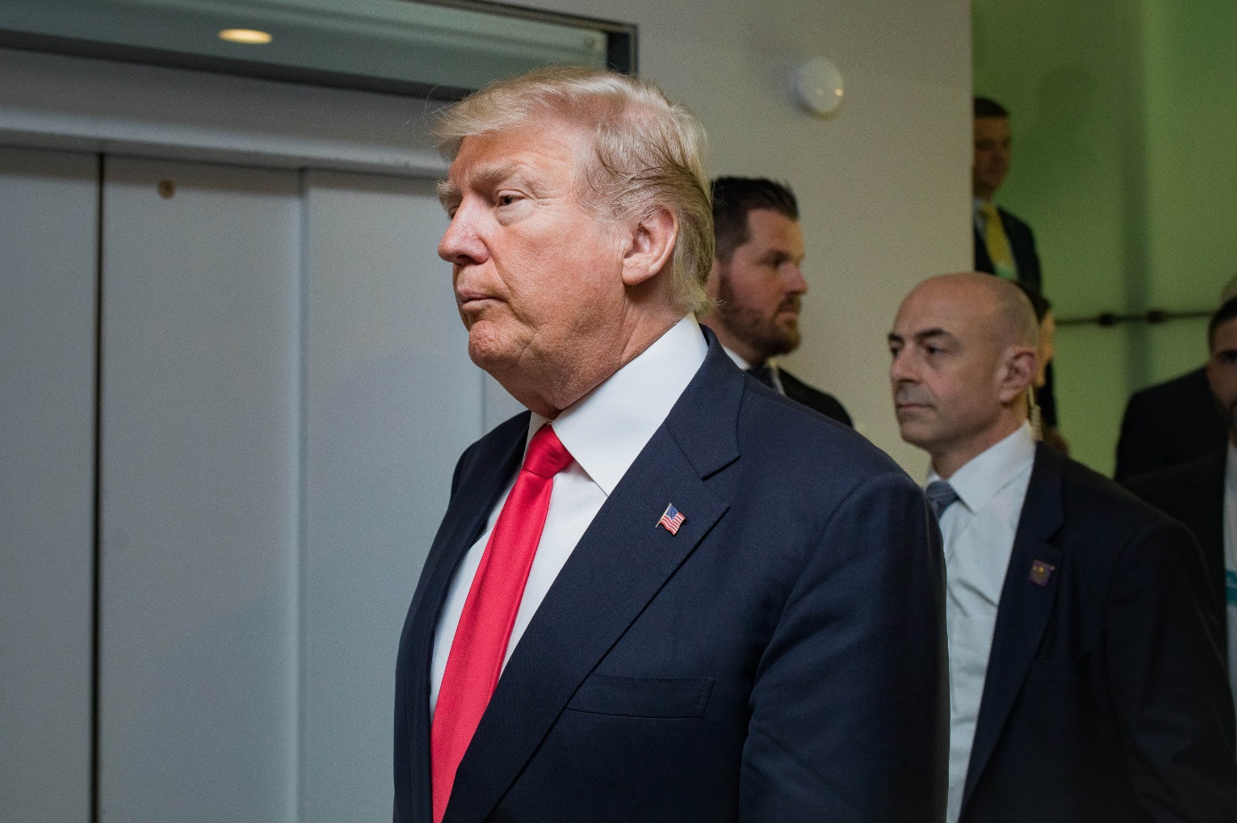 Trump firma il decreto di vendita contro TikTok, Pechino: È repressione
