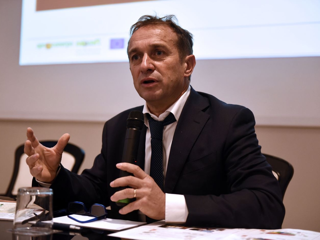 Rischio nuovi dazi Usa sui prodotti lattiero-caseari, Confcooperative: Grosso danno sui 445 mln di export