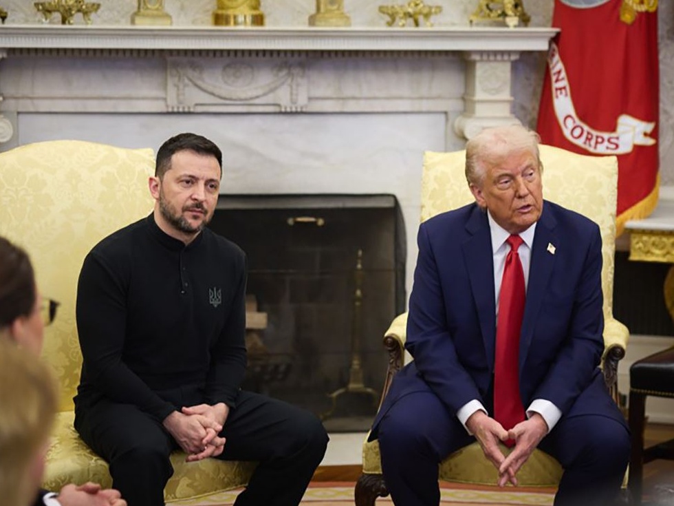 Trump accusa Zelensky e poi Putin: “Colpa di tutti”. Ma Kiev avverte: “A un passo dalla guerra mondiale”