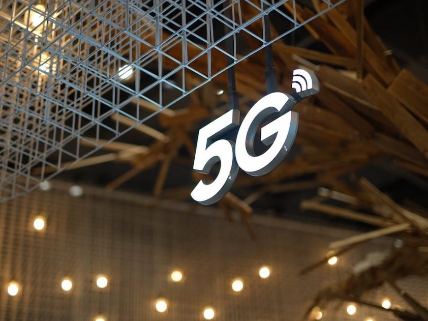 Ericsson Mobility Report: gli abbonamenti 5G raggiungeranno i 5,6 miliardi entro il 2029