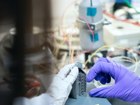 Tecnologia: dal Giappone arriva la superbatteria litio-aria