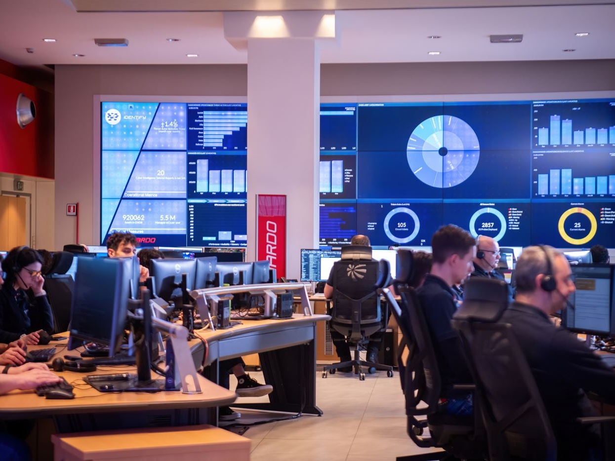 Leonardo inaugura in Malesia il Regional Cyber Center e rafforza la rete globale di sicurezza digitale