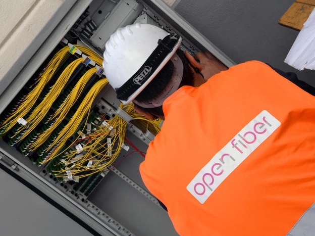 La collaborazione tra Open Fiber e Sky porta la connessione migliore nelle aree bianche