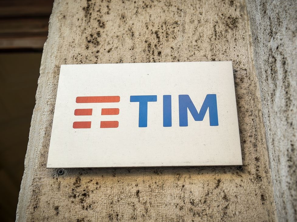 TIM: accordo con Iliad tramite FiberCop per sviluppare il mercato dell'accesso FTTH