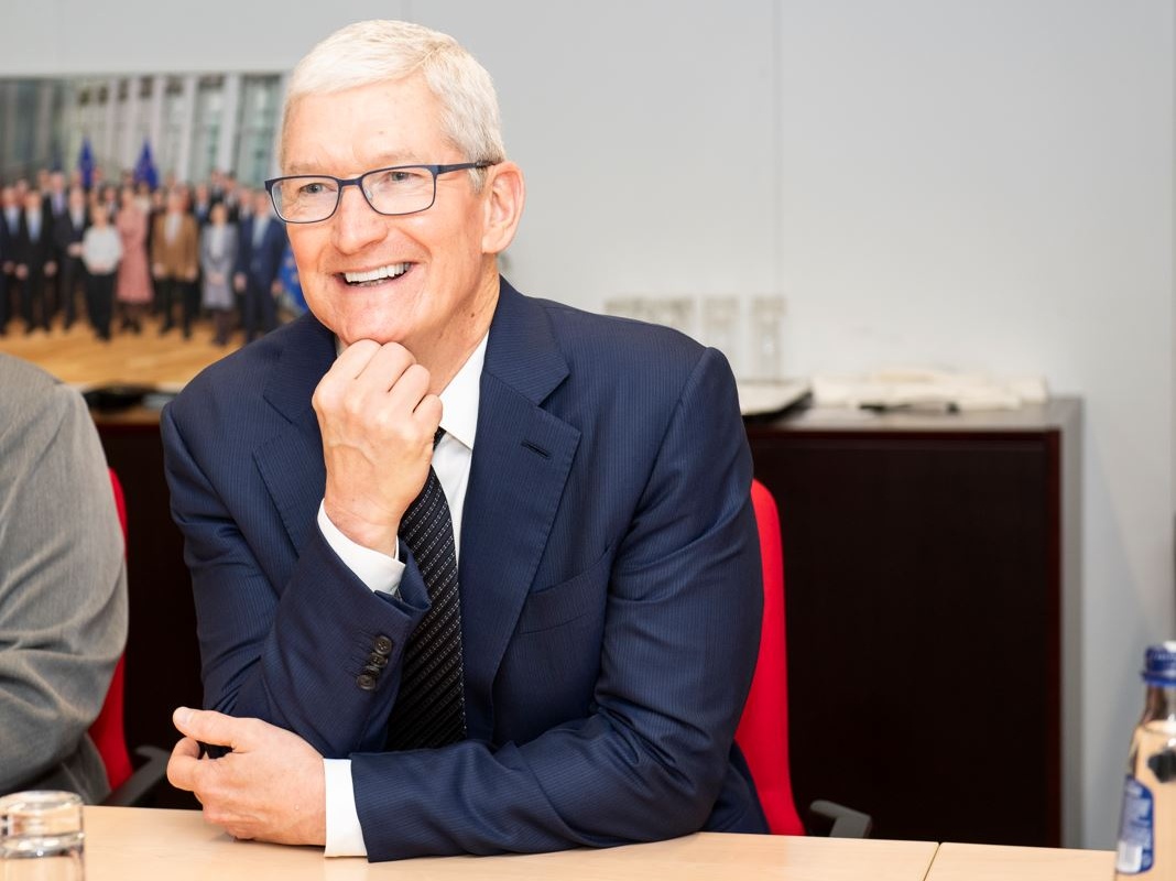 Apple ci regala l'AI, ma che prezzo siamo disposti a pagare in termini di privacy?