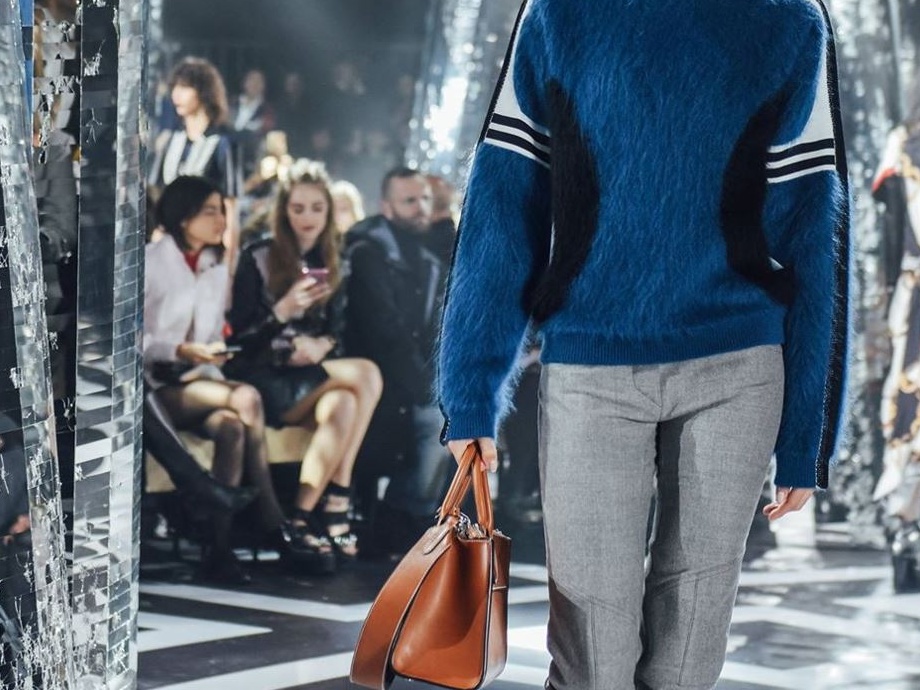 Inclusività a rischio: in passerella sfilano soltanto taglie XS