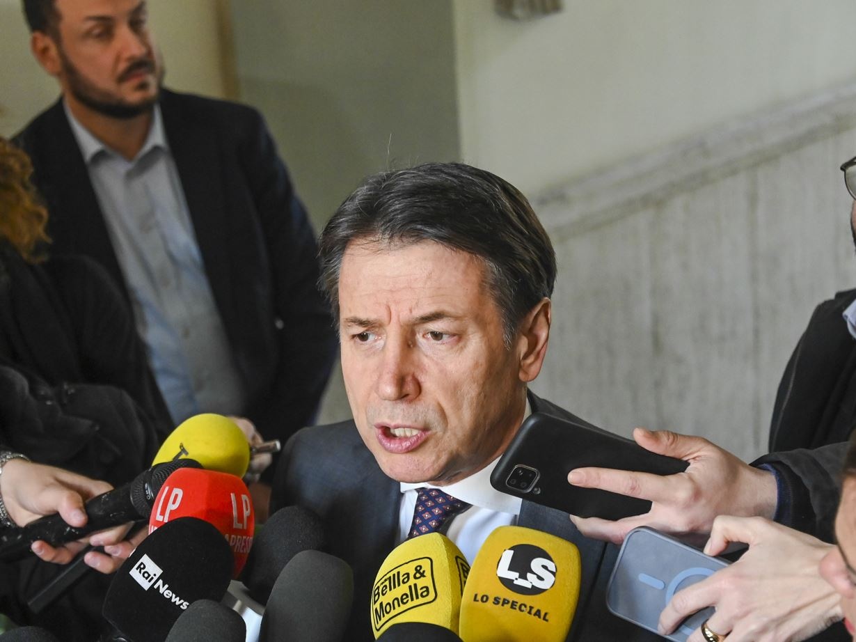 ReArm Europe: il piano per il riarmo mette a rischio sanità e istruzione?