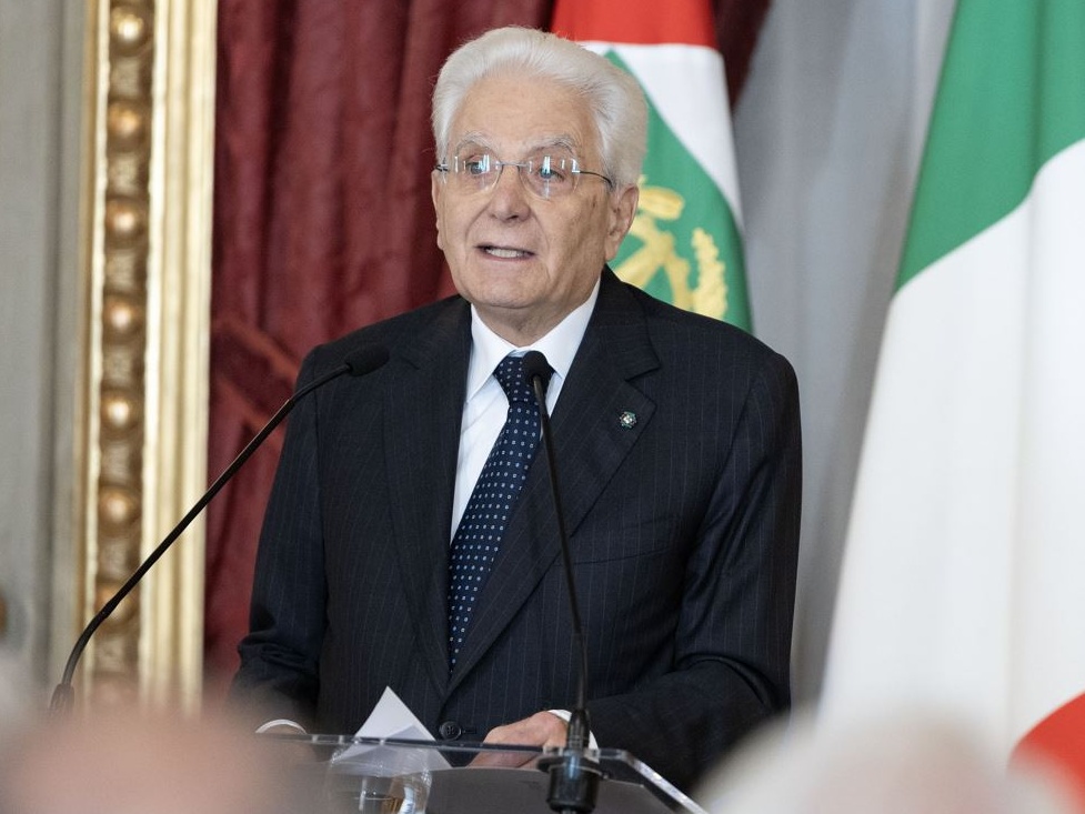 Cronache dai Palazzi: la rissa in Parlamento barometro della immaturità politica del Paese