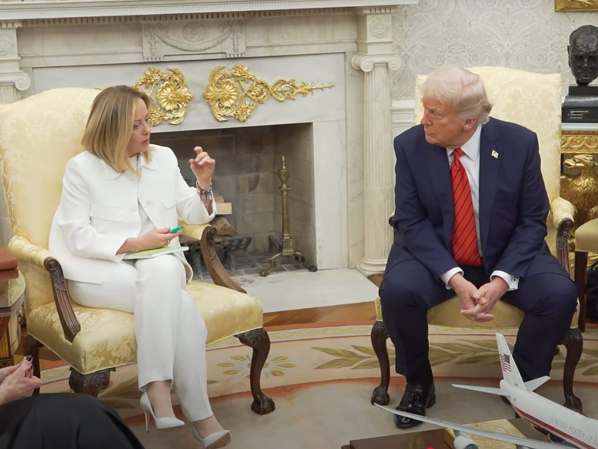 Meloni ago della bilancia per un vertice Ue-Usa con Trump. L’Ue scommette sul dialogo