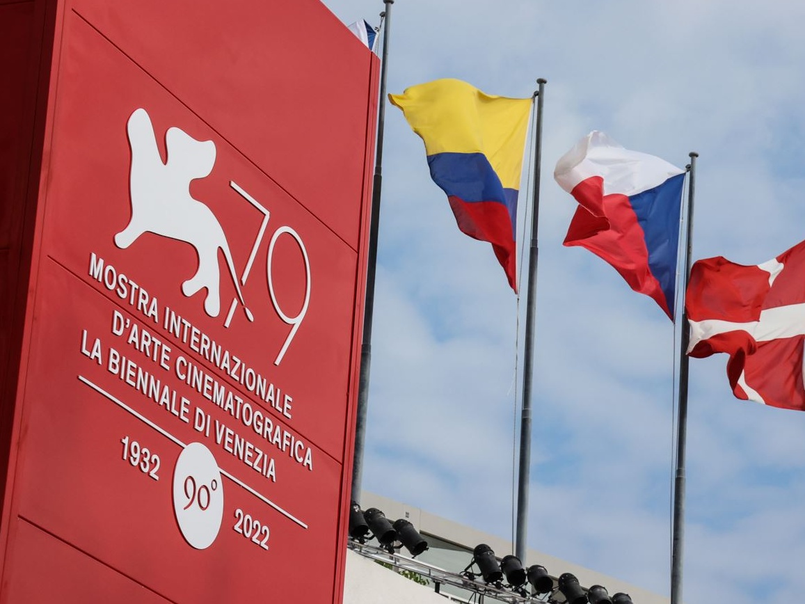 Elezioni 2022 - La campagna elettorale fa irruzione alla Mostra di Venezia