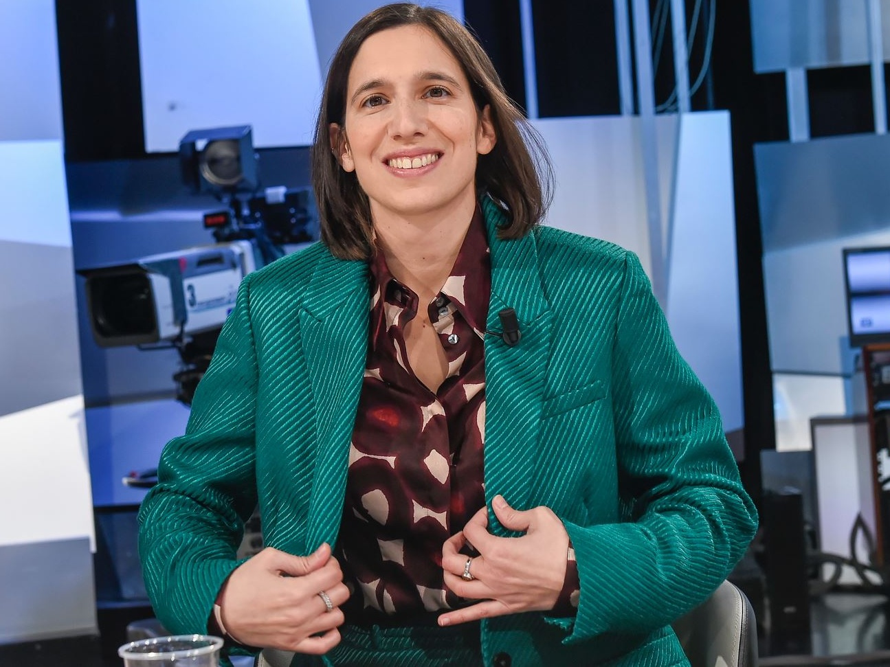 Cara vecchia tassa di successione...Elly Schlein ci punta per prendersi il Pd