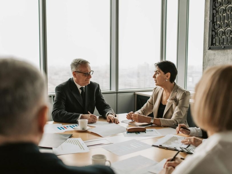 Responsabilità dei sindaci nelle società: limiti, eccezioni e nuove interpretazioni su casi di dolo