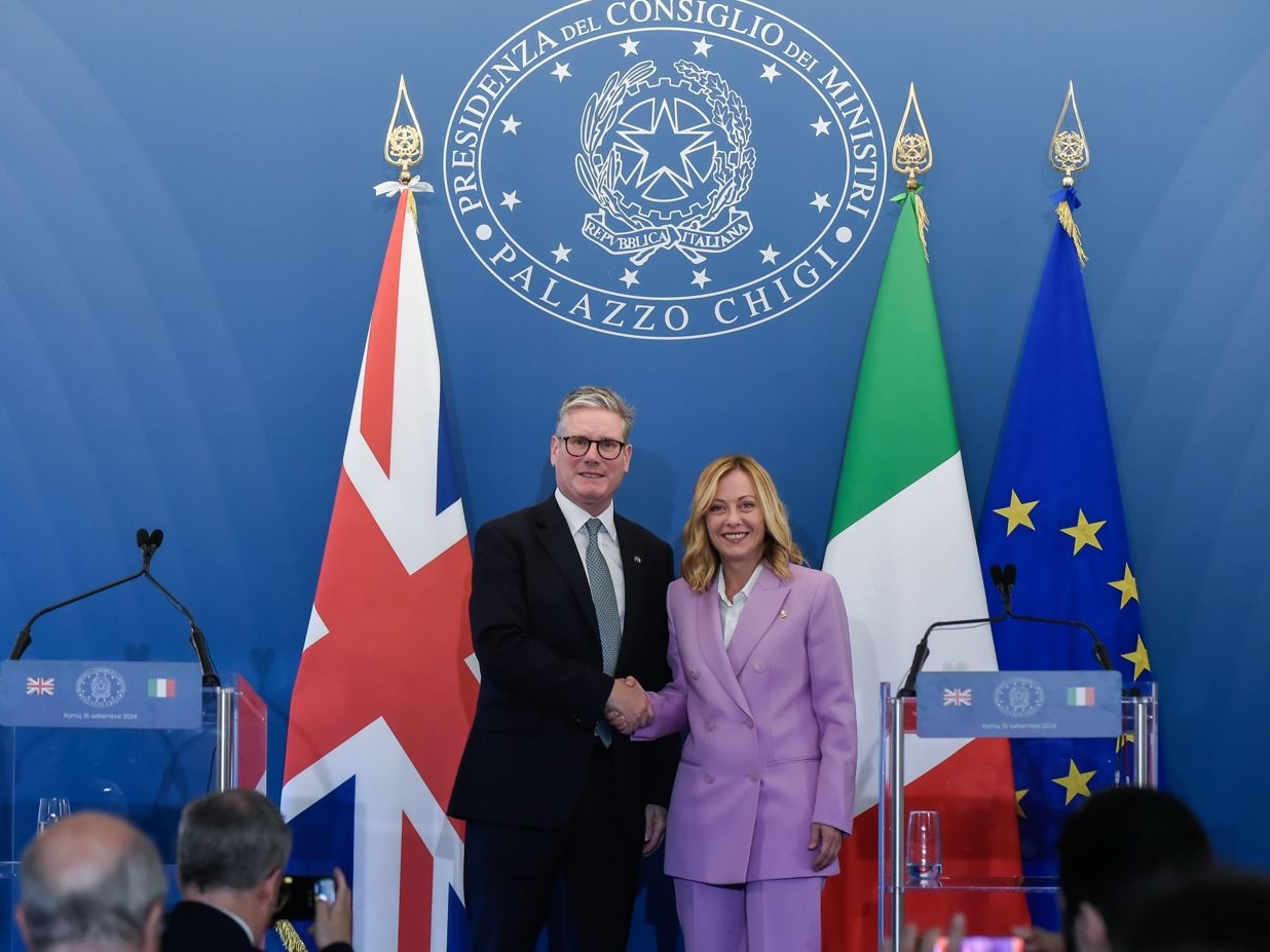 L’endorsement di Starmer a Meloni: “Italia leader in Europa e sulla scena mondiale, nel G7 e nella Nato