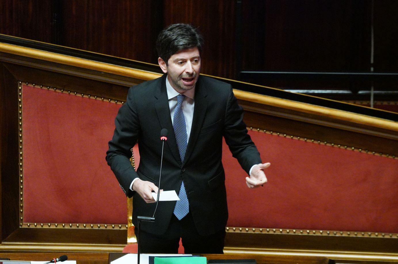 Speranza: Tutte le scuole riapriranno a settembre e in sicurezza