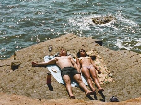 Altroconsumo: 5 creme solari su 12 non proteggono come promettono. Tutti deludenti in fatto di rispetto ambientale