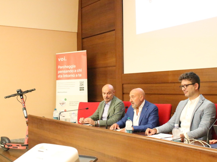 Assomobilità, APA (Autorimesse) e Voi Technology: protocollo d'intesa per monopattini “ordinati” e sostenibili a Milano