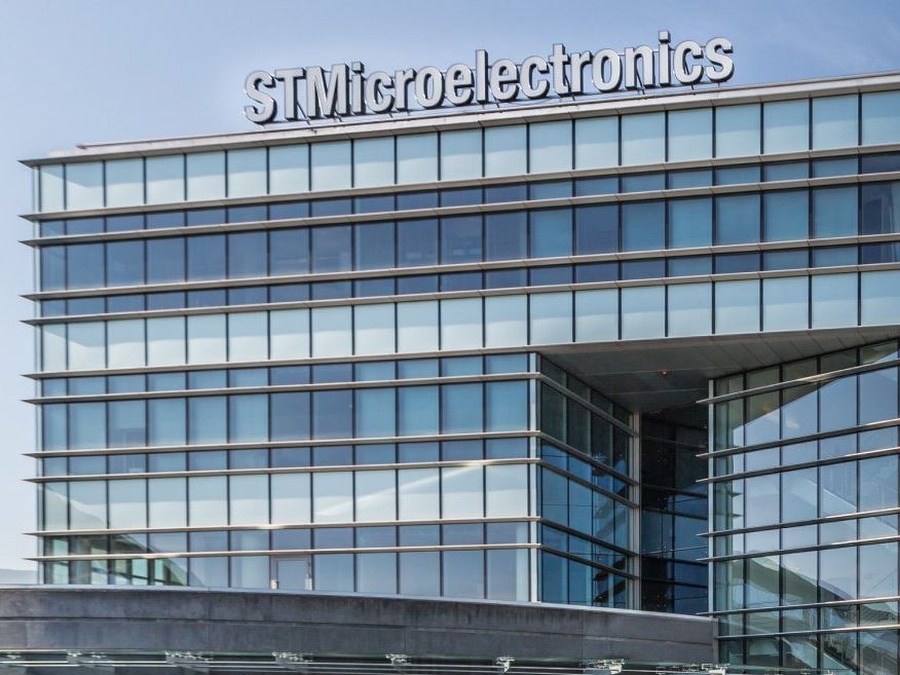 Airbus e STMicroelectronics: partnership nell’elettronica di potenza per l’elettrificazione degli aerei