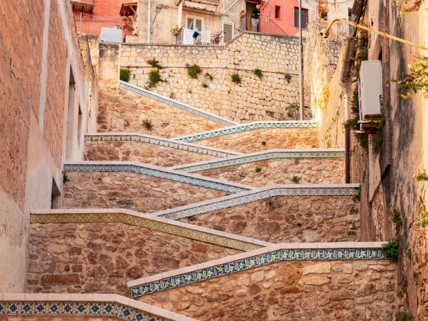 Itinerari inconsueti e passeggiate sono la nuova espressione di un turismo sostenibile