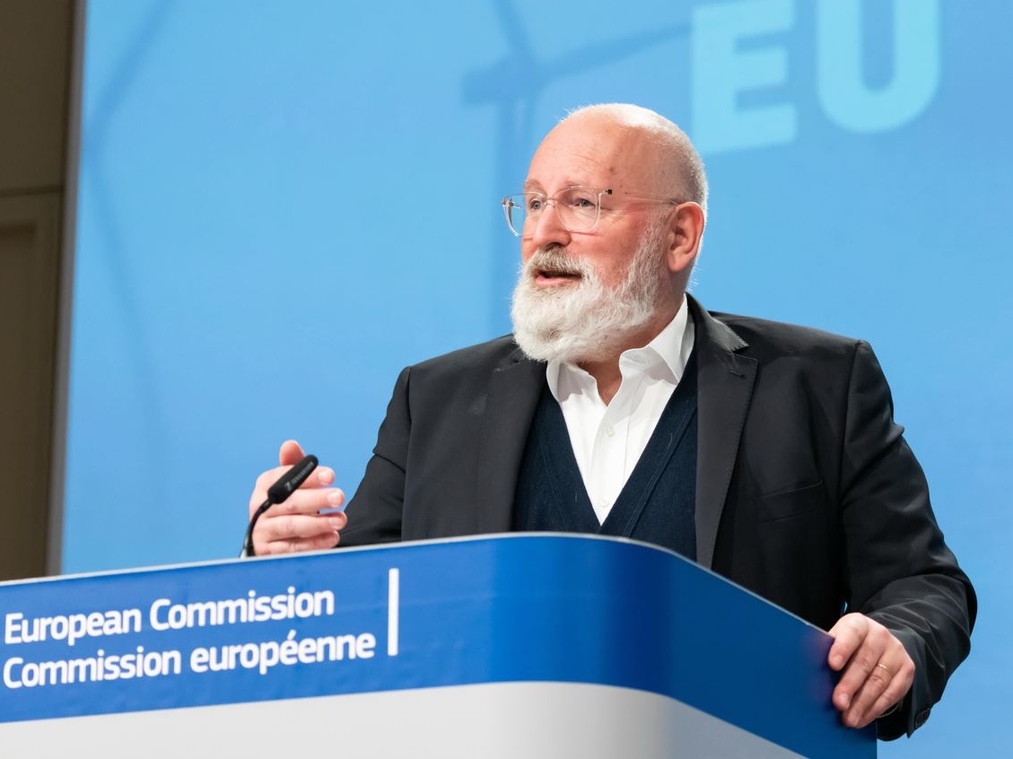 Timmermans (Ue): Necessario accelerare sulla transizione energetica