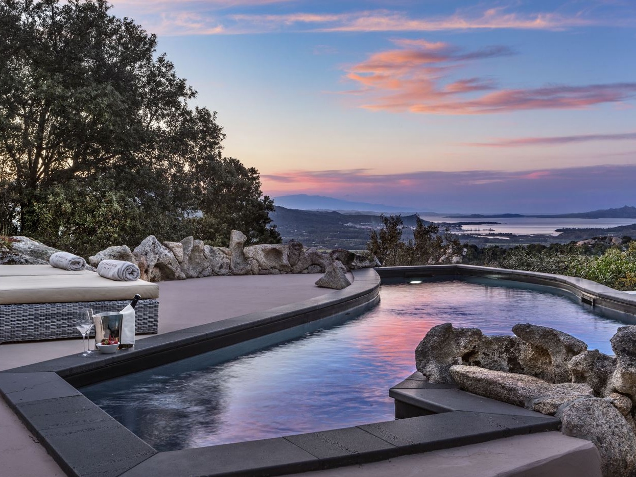 Fuga su un’isola d’estate: l’isola d’Elba, Capri, Procida, Salina rifugi dove concedersi una piccola vacanza