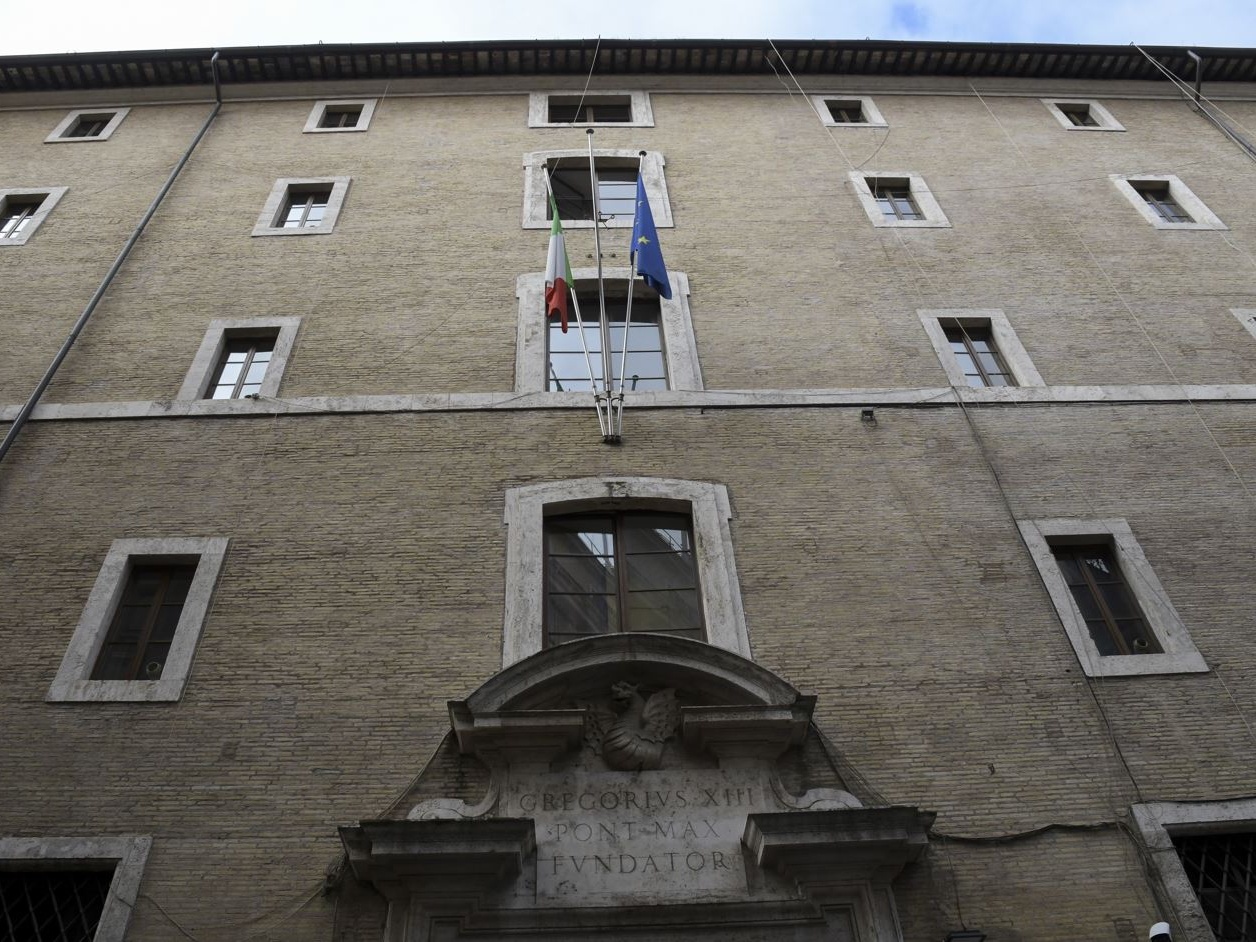 Italia in coda in Europa per spesa pubblica sulla cultura: risorse in calo, consumi privati in crescita
