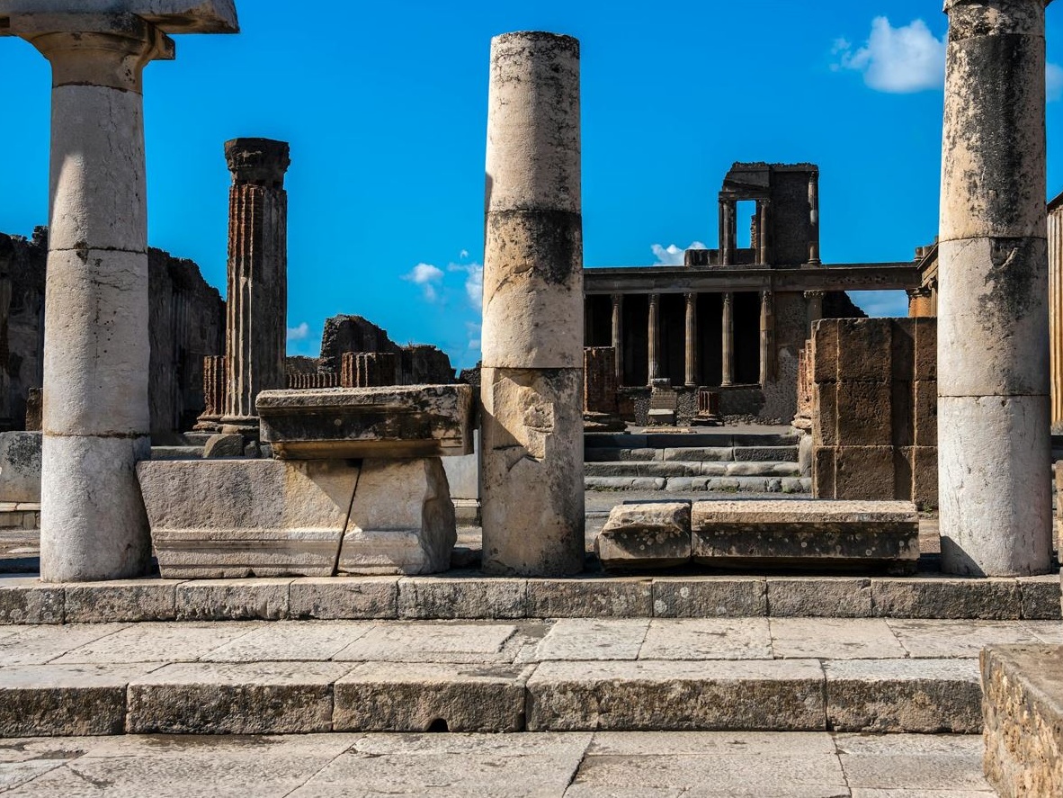 Pompei, scoperta una nuova Villa dei Misteri con affreschi dionisiaci