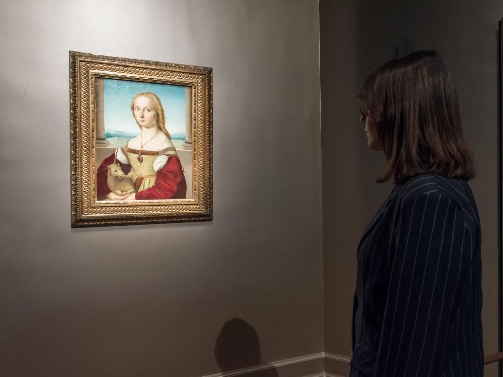 Intesa Sanpaolo, Le Gallerie d'Italia a Napoli: esposta la Dama col liocorno di Raffaello Sanzio