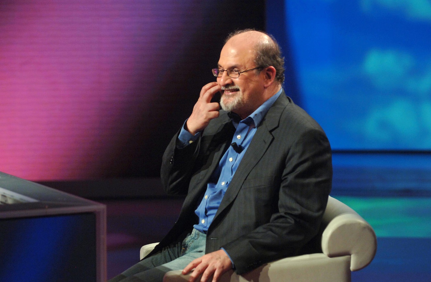 Cultura: lettera firmata da 150 intellettuali contro la cultura del divieto