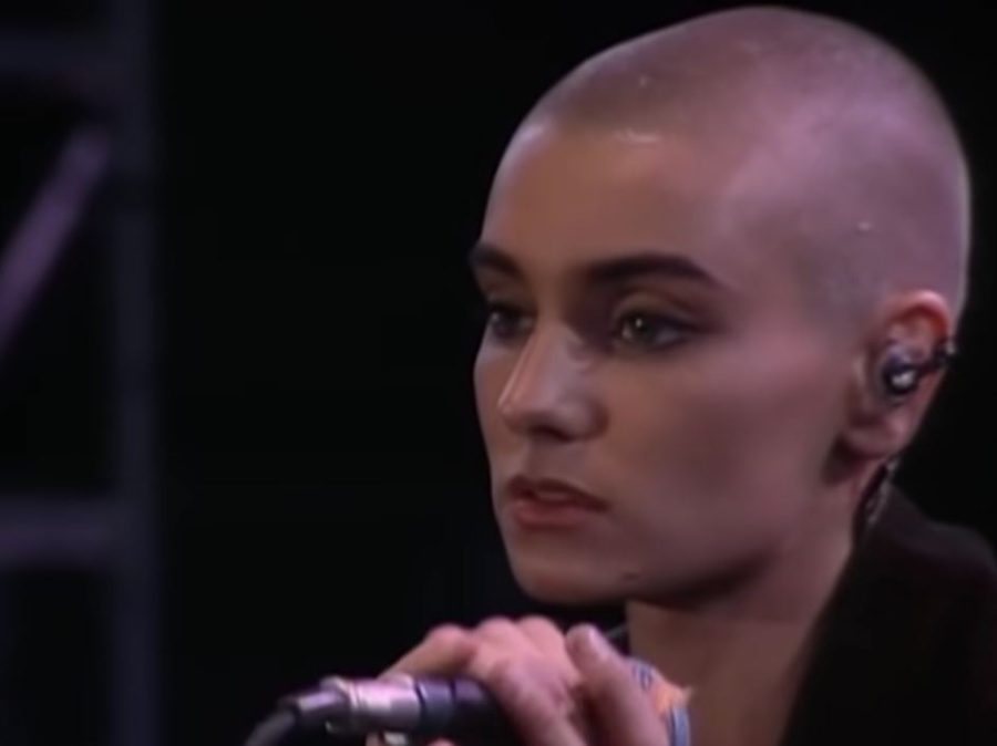 Addio a Sinéad O’Connor, anima fragile dalla voce d’usignolo