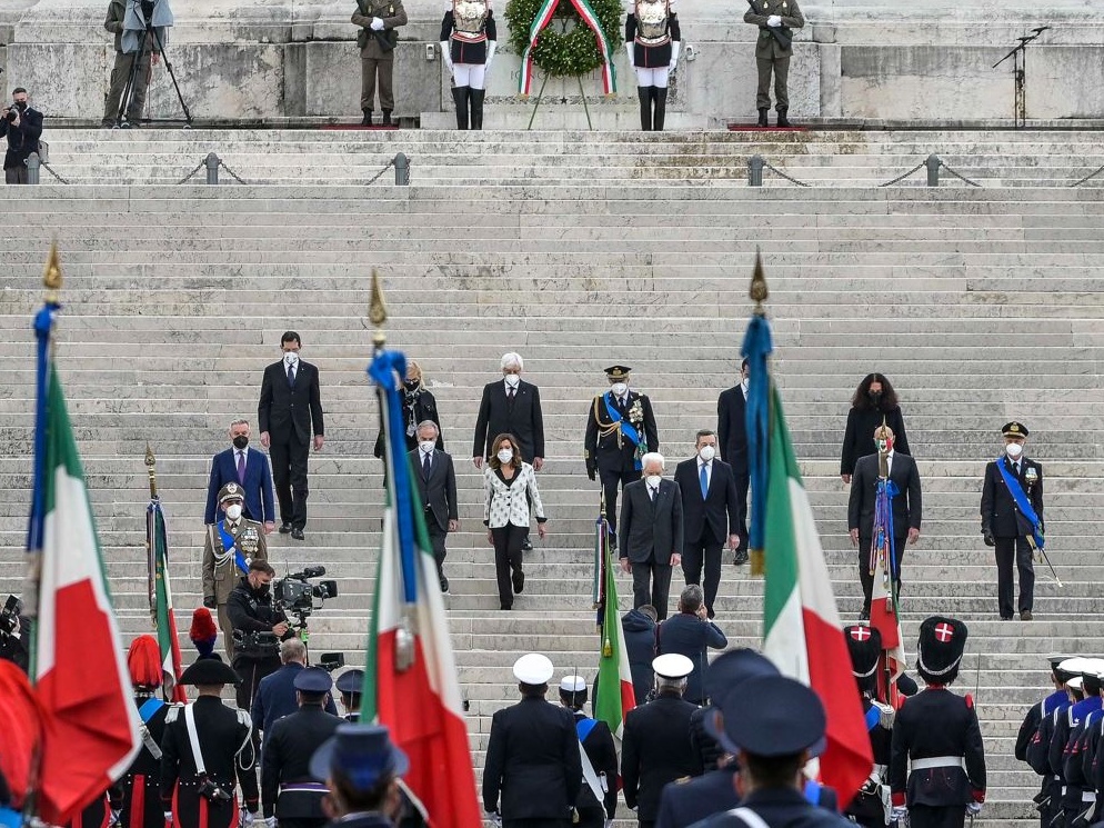 4 novembre: Mattarella, Guerini e Draghi insieme al Vittoriano